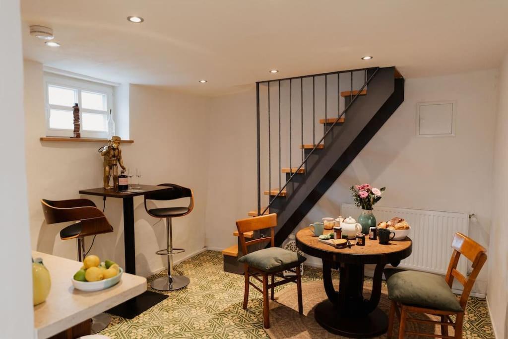 Appartement Modernes Tiny House Mit Sonnenterrasse à Ediger-Eller Extérieur photo